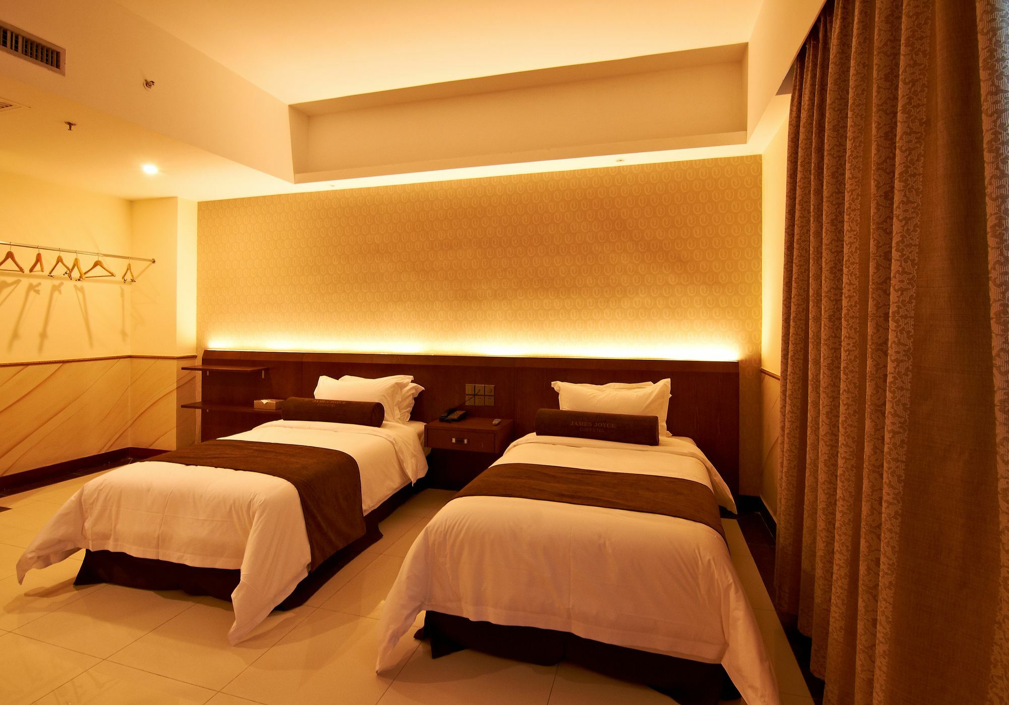 James Joyce Coffetel Hotel Guangzhou Shi Jing City Square Branch Ngoại thất bức ảnh
